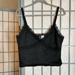 NWOT Divided by H&M Black Lace Trim Cropped Tank Top